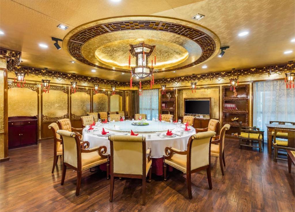 West International Trade Grand Hotel Beijing Exterior foto